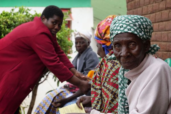 A group, funded by the Stephen Lewis Foundation, works in Africa as part of their HIV response work. (Eva Gilliam/Supplied)